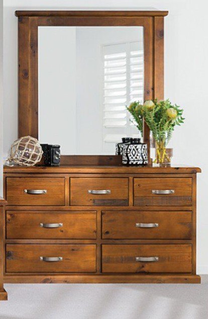 Homestead 7 Drw Dresser With Mirror